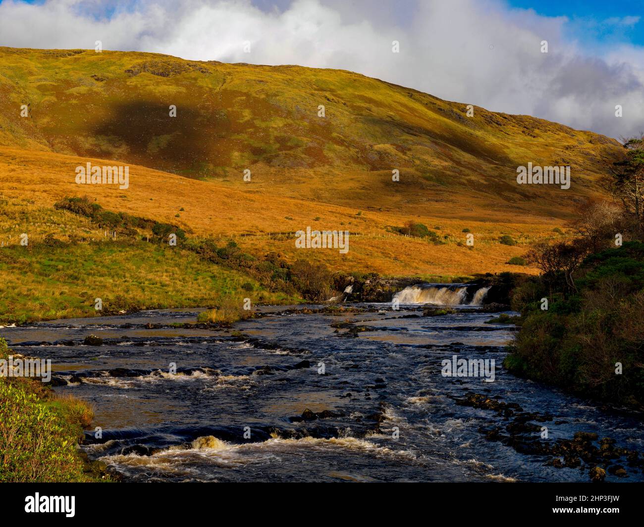 Cascate di Aasleagh, fiume Erriff, Contea di Mayo, Irlanda Foto Stock