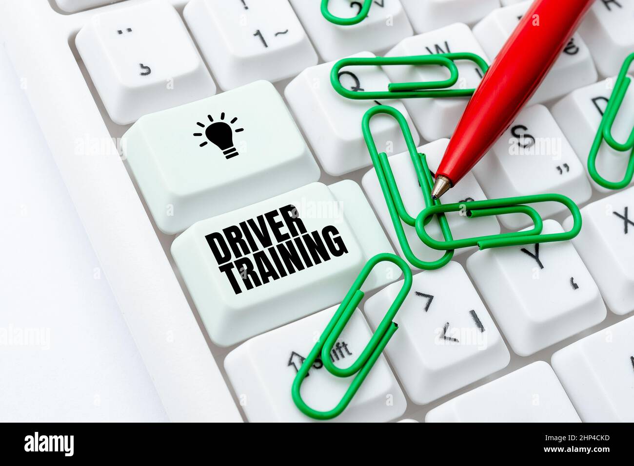 Didascalia concettuale driver Training, Internet Concept prepara un nuovo driver per ottenere una patente di guida is Publishing typewritten Fantasy Short Story, Foto Stock