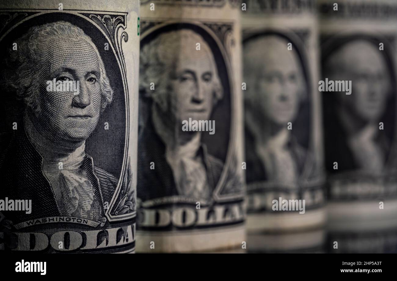 Un dollaro banconote allineate. George Washington guardando lo spettatore Foto Stock
