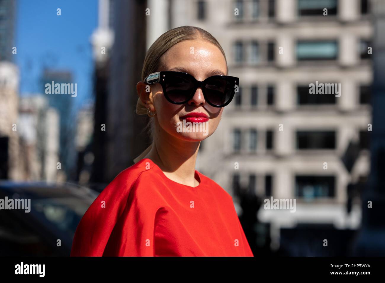 Leonie Hanne durante la New York Fashion Week FW22, dopo il Carolina Herrera Fashion Show Foto Stock