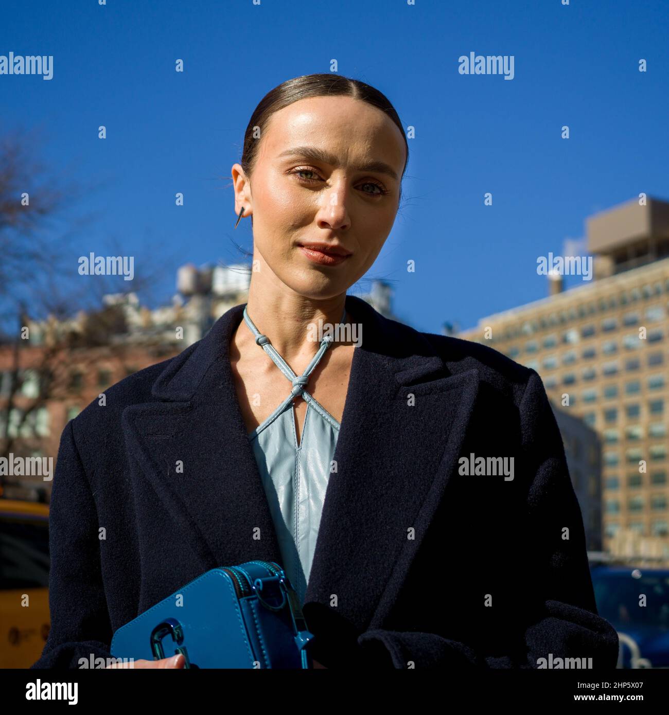 Mary Leest Street Style alla New York Fashion Week Autunno/Inverno 22 Foto Stock