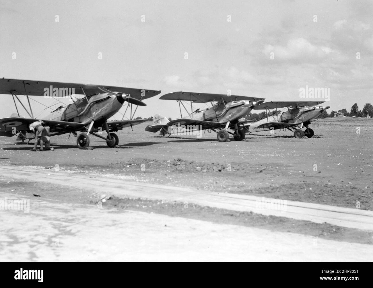 Storia del Medio Oriente: Attività R.A.F. Stand by Planes on Ramleh Aerodromo Ubicazione: Israele--Ramlah ca. Tra il 1934 e il 1939 Foto Stock