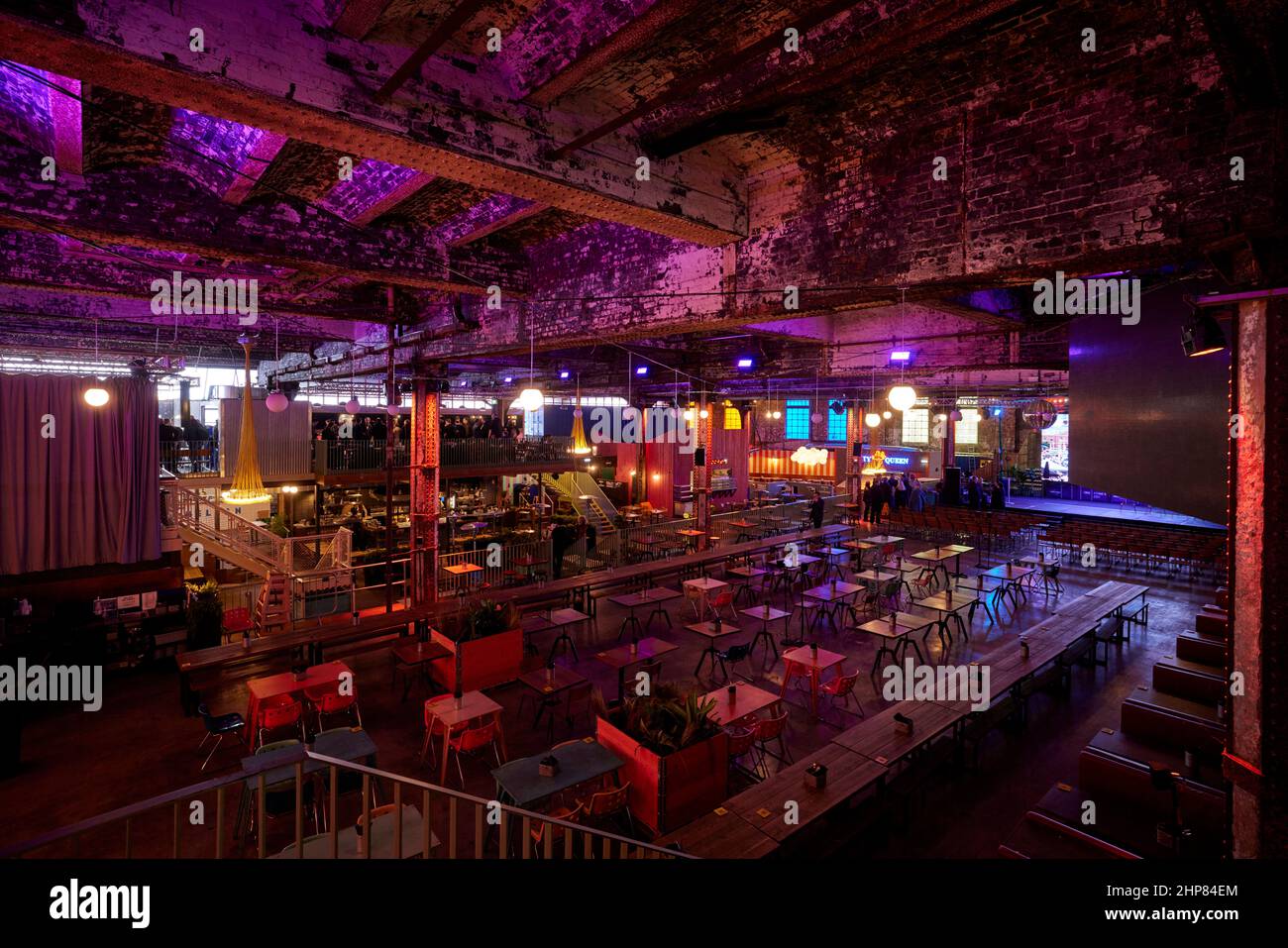 Manchester Piccadilly Station ex Mayfield piattaforme pacchi Freight Island food hall interno Foto Stock