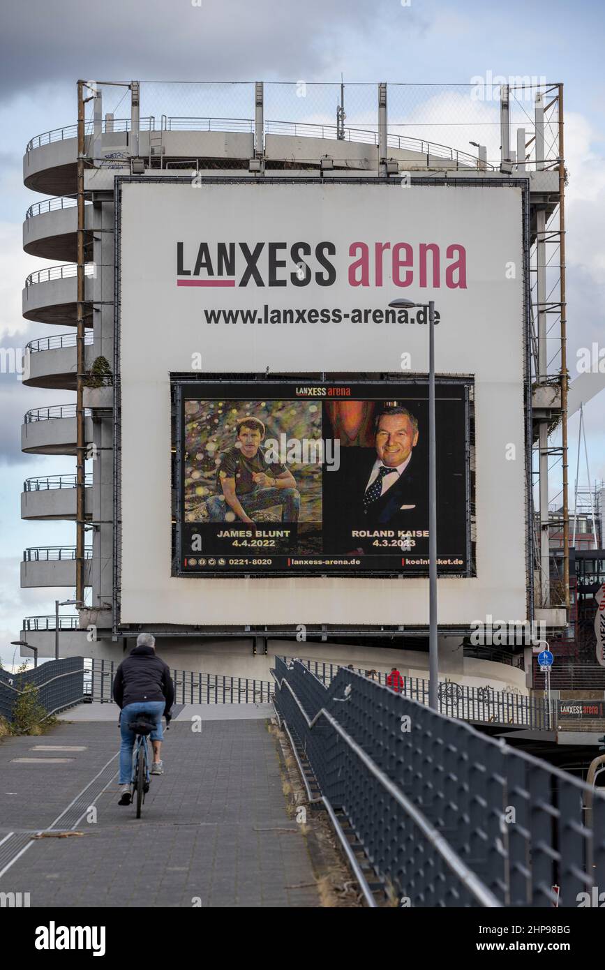 Lanxess Arena a Colonia in una luminosa giornata invernale Foto Stock