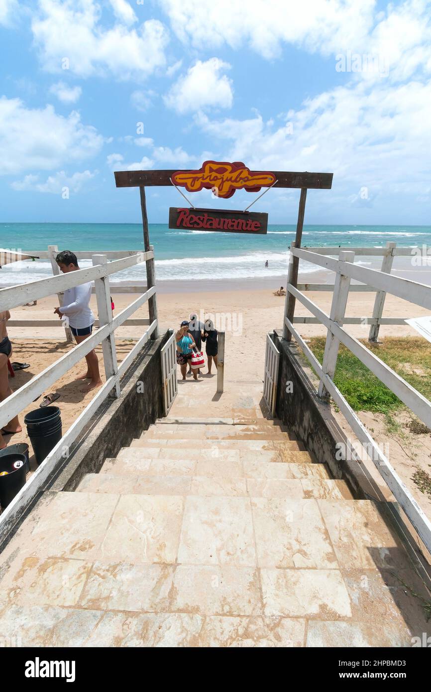 Ipojuca, PE, Brasile - 15 ottobre 2021: Vista dal ristorante Pirajuba alla spiaggia di Pontal do Cupe. Foto Stock