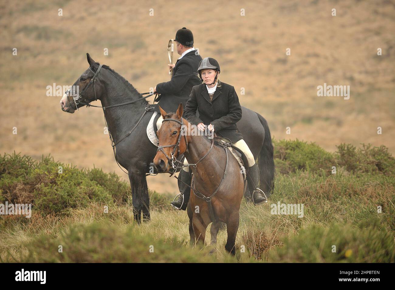 Due cacciatori su Dartmoor Foto Stock
