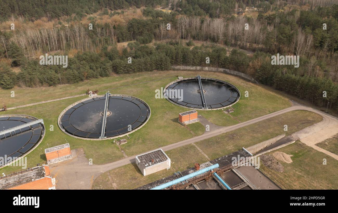 Sewage di filtraggio della stazione di trattamento delle acque reflue Foto Stock