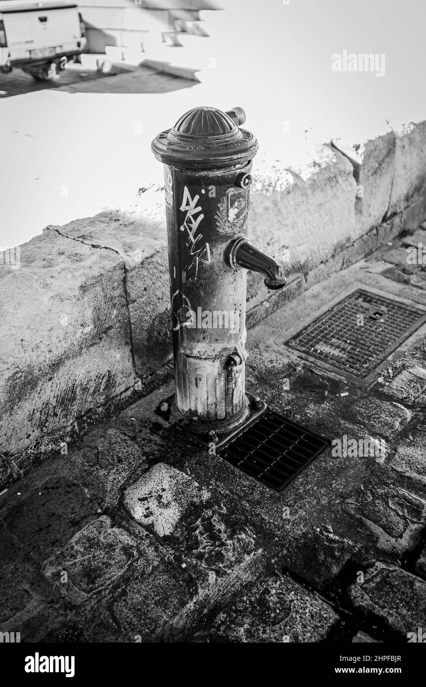 LE VIEUX PORT, FONTAINE, MARSIGLIA BDR FRANCIA 13 Foto Stock