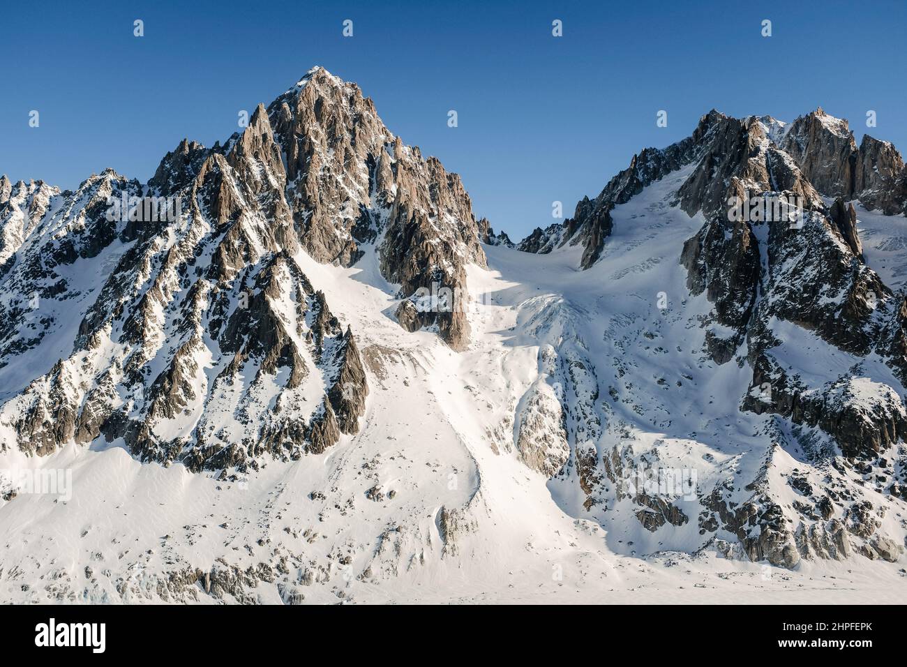 Aiguille Chardonnet e Aiguille Argentiere, Argentiere, Chamonix-Mont Blanc, Francia Foto Stock