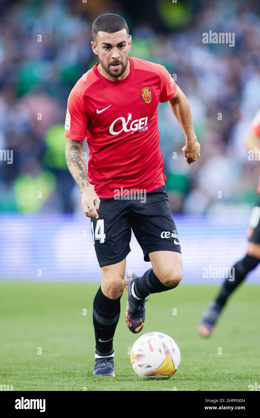 Dani Rodriguez di RCD Mallorca durante il campionato spagnolo la Liga partita di calcio tra Real Betis e RCD Mallorca il 20 febbraio 2022 allo stadio Benito Villamarin di Siviglia, Spagna - Foto: Joaquin Corchero/DPPI/LiveMedia Foto Stock