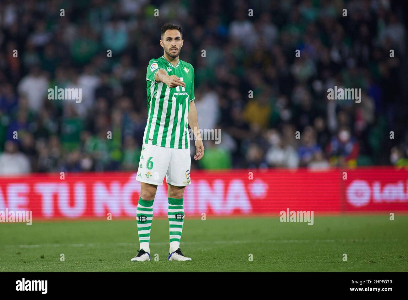 Victor Ruiz di Real Betis durante il campionato spagnolo la Liga partita di calcio tra Real Betis e RCD Mallorca il 20 febbraio 2022 allo stadio Benito Villamarin di Siviglia, Spagna - Foto: Joaquin Corchero/DPPI/LiveMedia Foto Stock