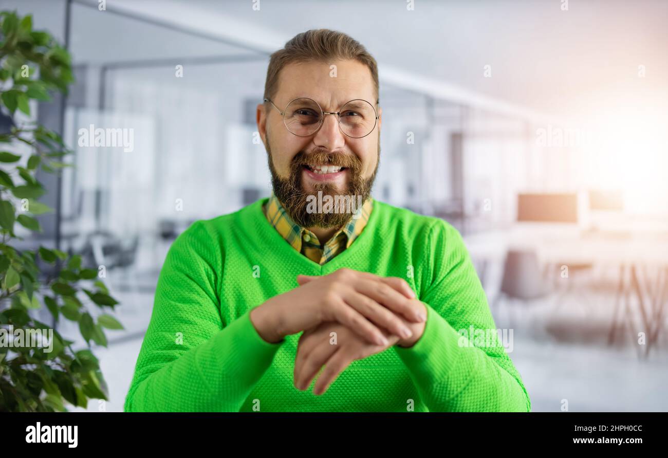 Ritratto di imprenditore sorridente Foto Stock