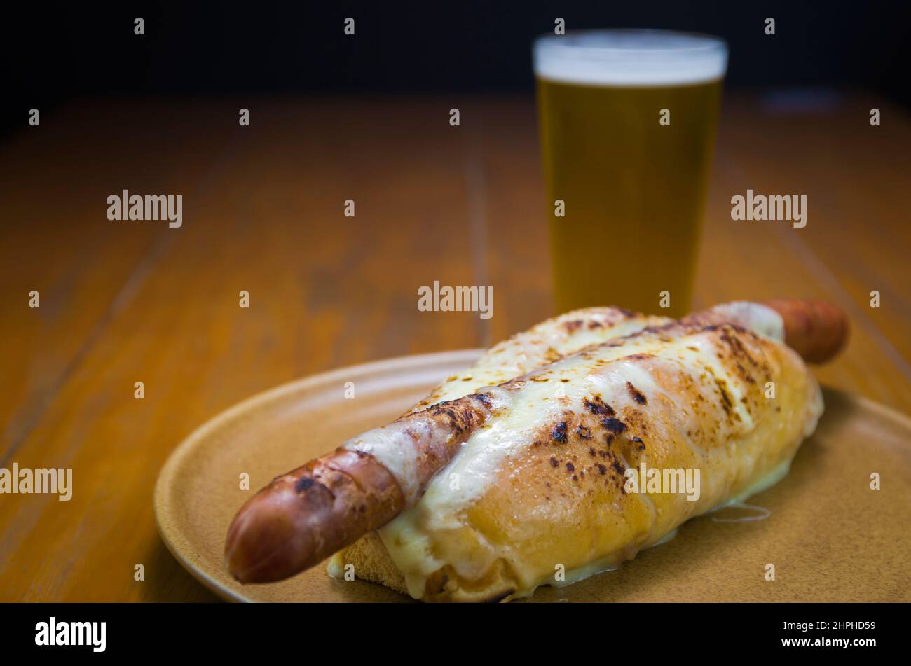 Delizioso primo piano del tradizionale hot dog uruguaiano (pancho) Foto Stock