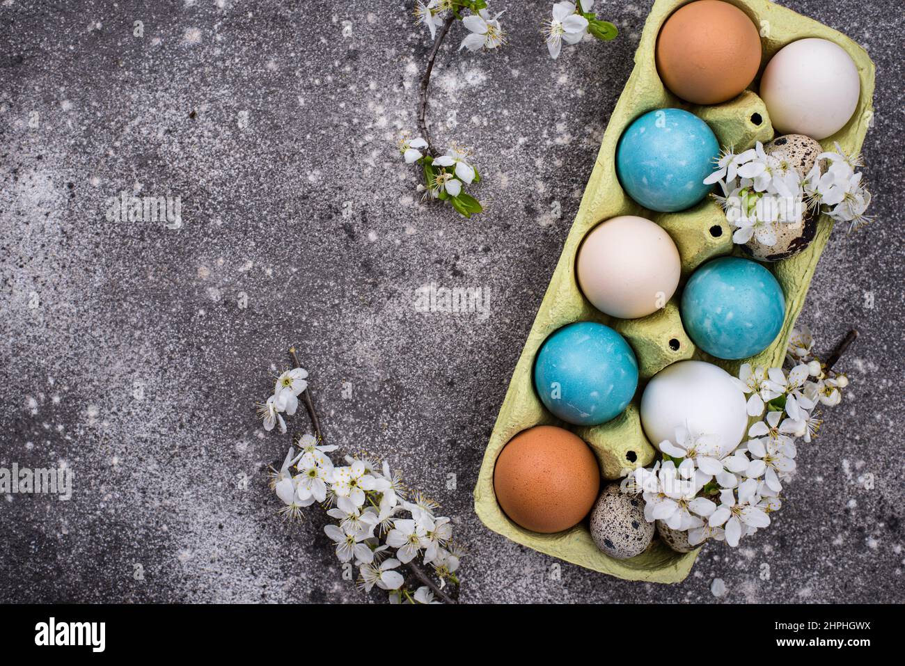 Uova di Pasqua di colore blu Foto Stock