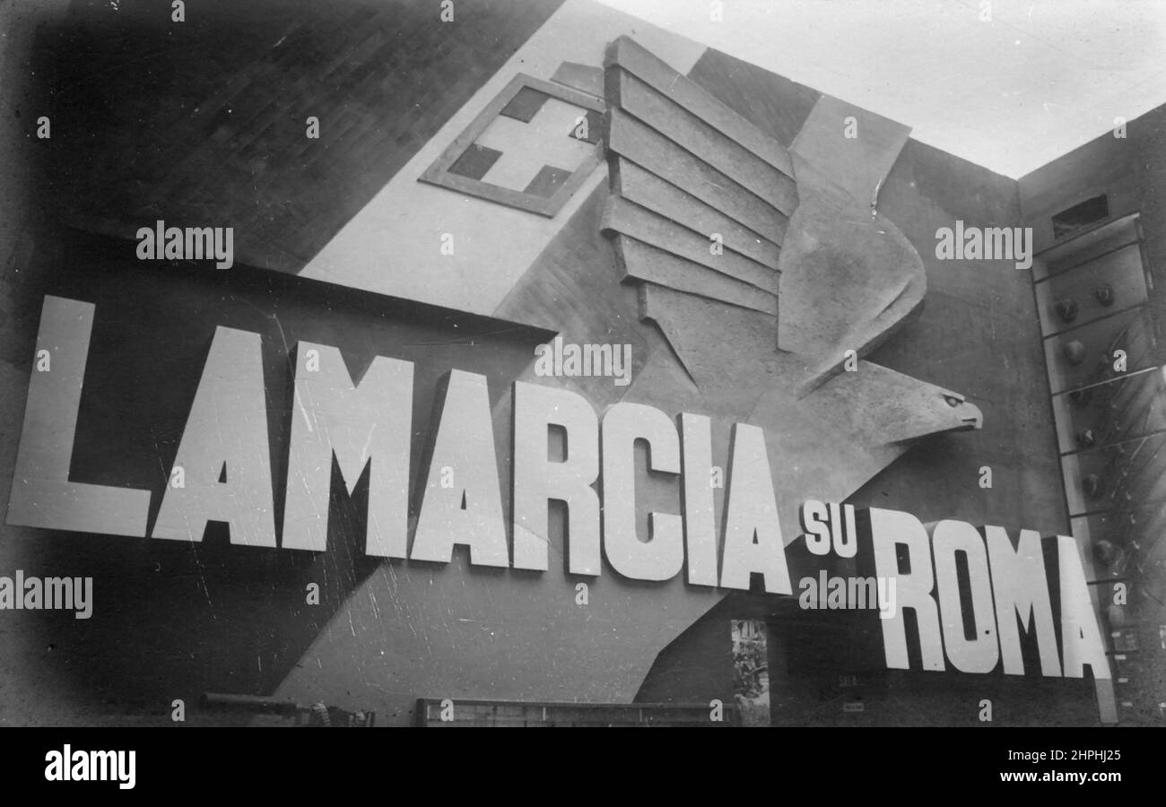 Fascismo - Propaganda - Roma - Palazzo delle Esposizioni Mostra della rivolta fascista - (dal 28 ottobre 1932 al 28 ottobre 1934) Foto Stock