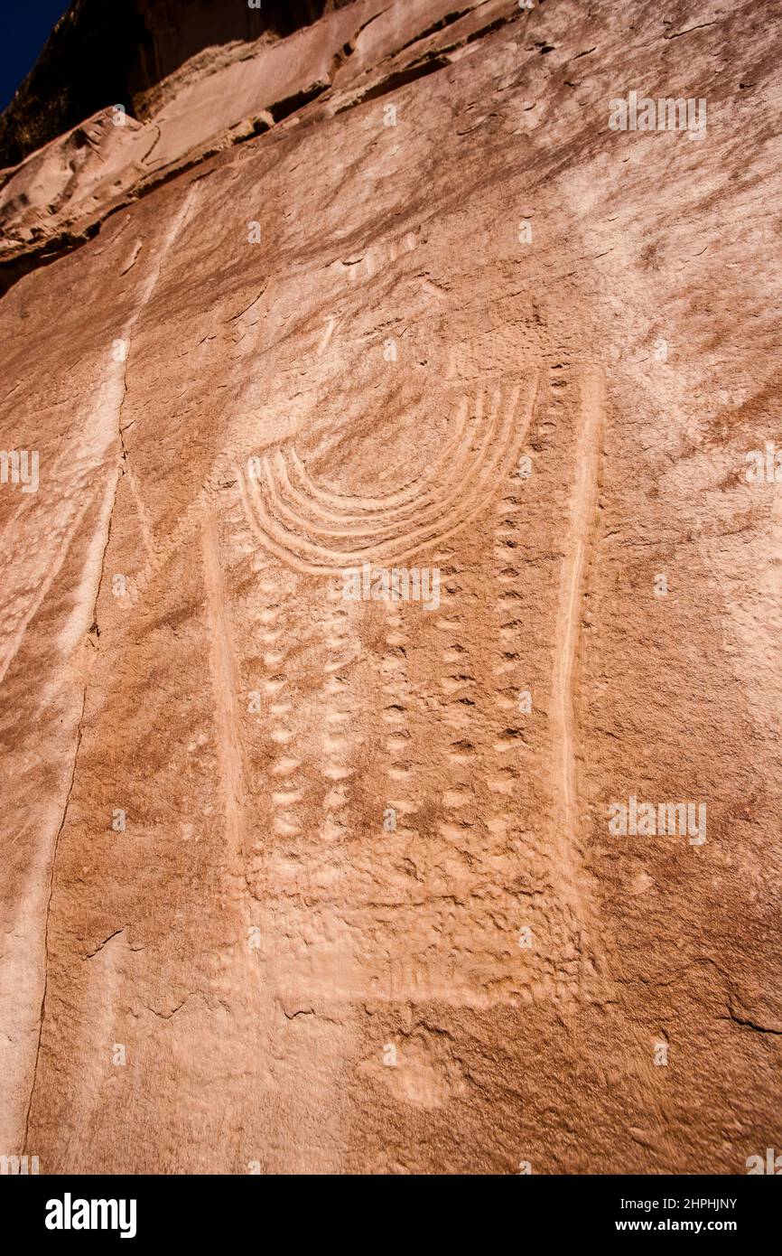 I petroglifi sul ranch McConkie nella forchetta asciutta del canyon di Ashley nello Utah settentrionale sono stati scolpiti nella pietra arenaria dalla gente della coltura di Fremont Foto Stock