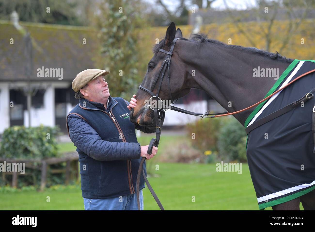 Nicky Henderson con Shishkin che sta correndo nel campione Chase Racing Trainer Nicky Henderson ha aperto le porte del suo cantiere sette corrimano a Lamb Foto Stock