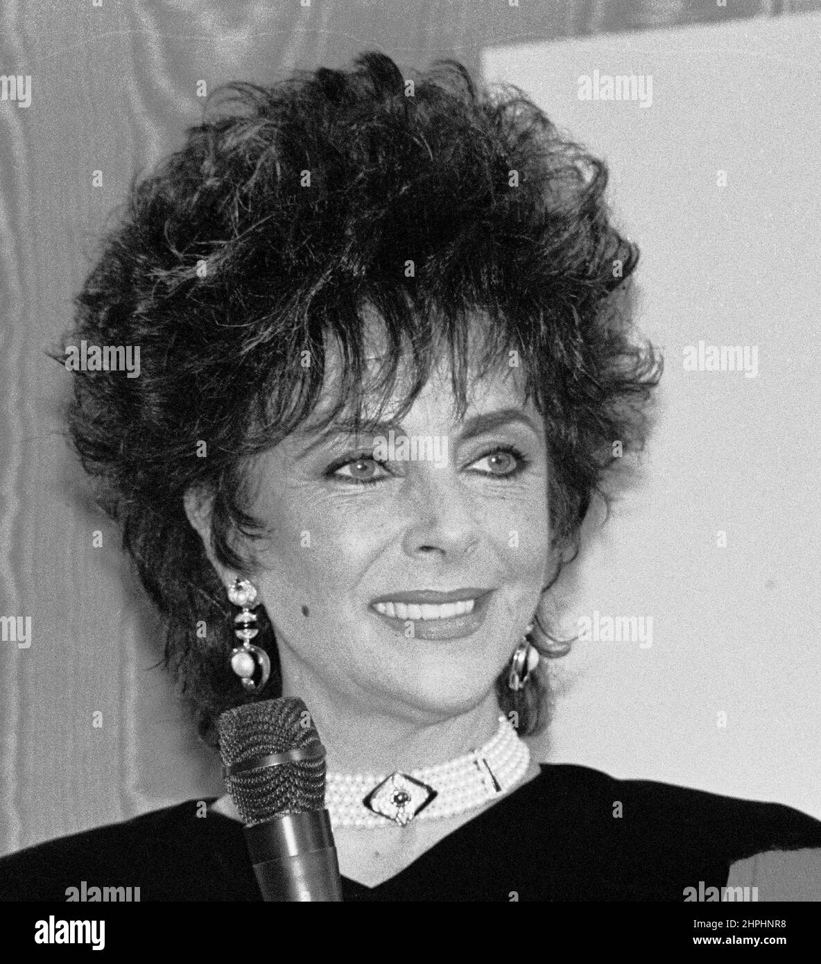 Elizabeth Taylor promuove la sua pefume in San Francisco Foto Stock