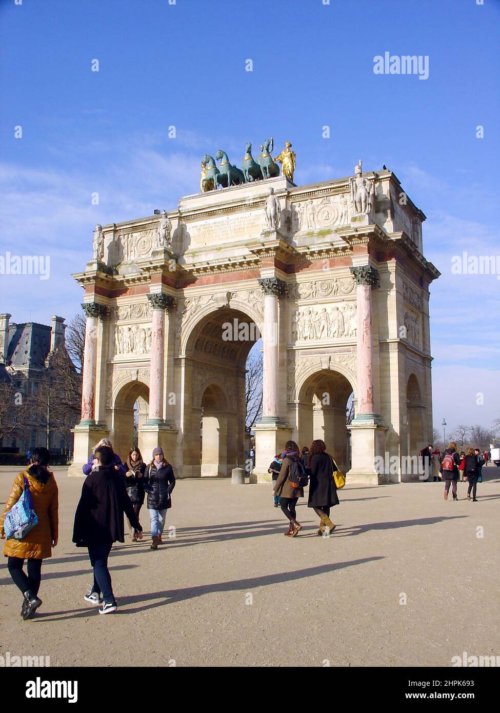 L'Arco di Trionfo del Carrousel. Architettura neoclassica in ordine corinzio fu costruita tra il 1806 e il 1808. Foto Stock