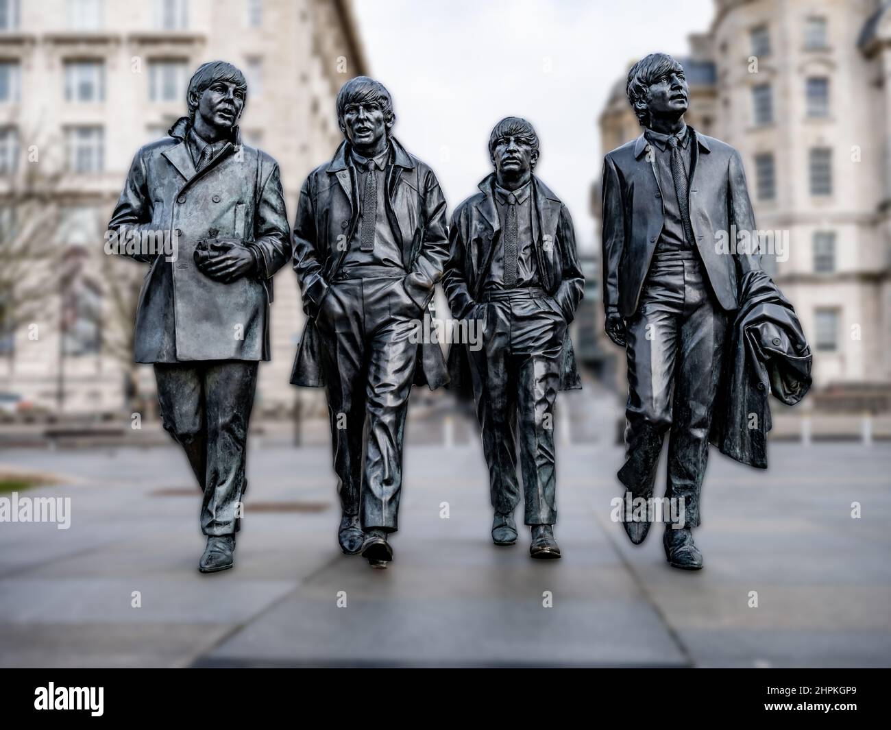 Le statue dei Beatles, Pierhead, Liverpool, Letf a destra Paul McCartney, George Harrison, Ringo Star e John Lennon, Foto Stock