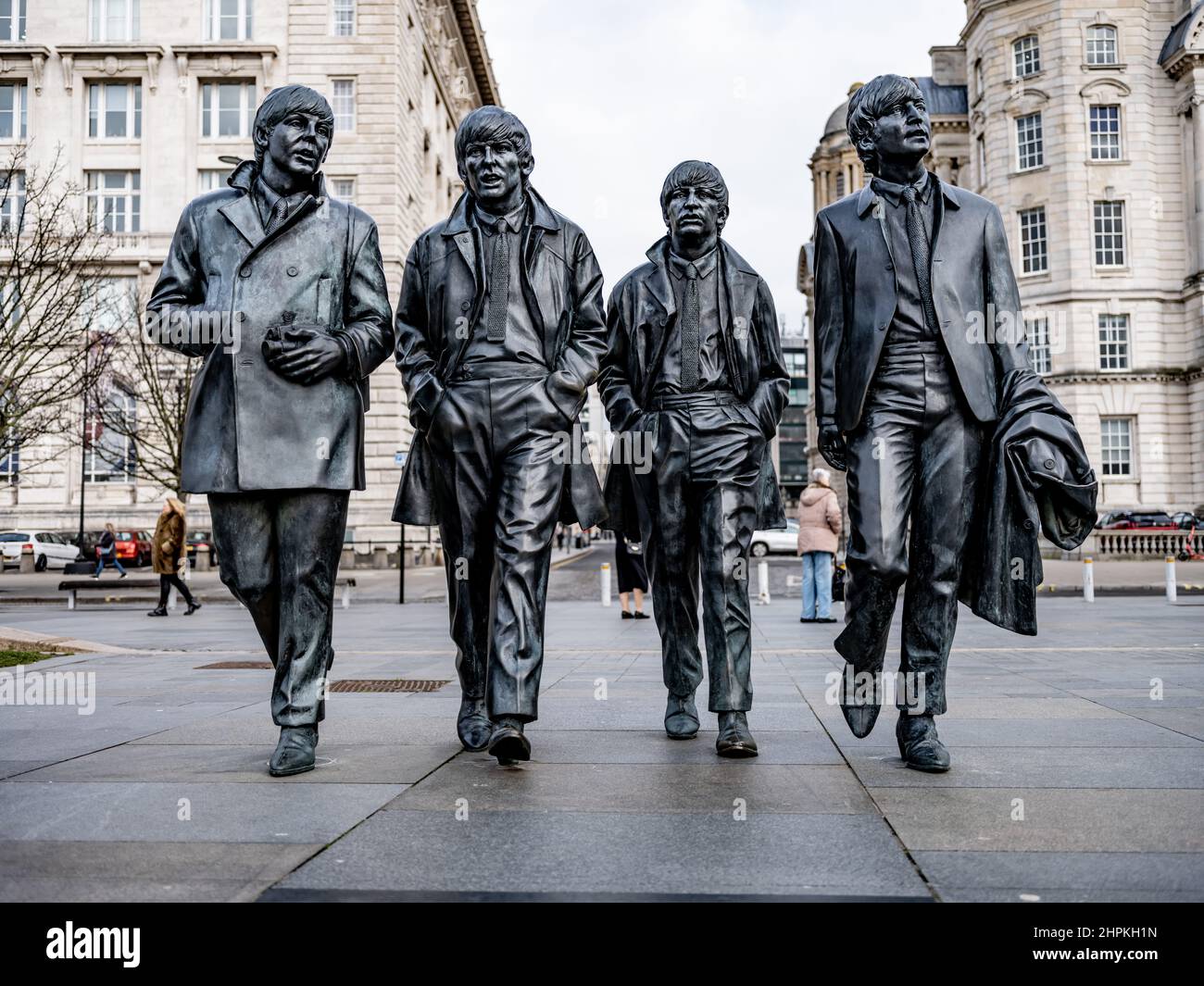 Le statue dei Beatles, Pierhead, Liverpool, Letf a destra Paul McCartney, George Harrison, Ringo Star e John Lennon, Foto Stock