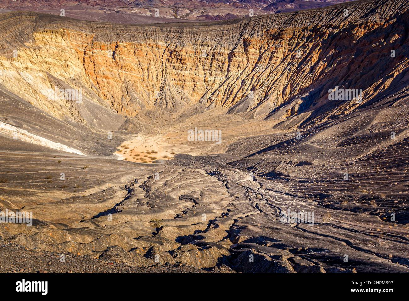 Il cratere Ubehebe nel Death Valley National Park, USA Foto Stock