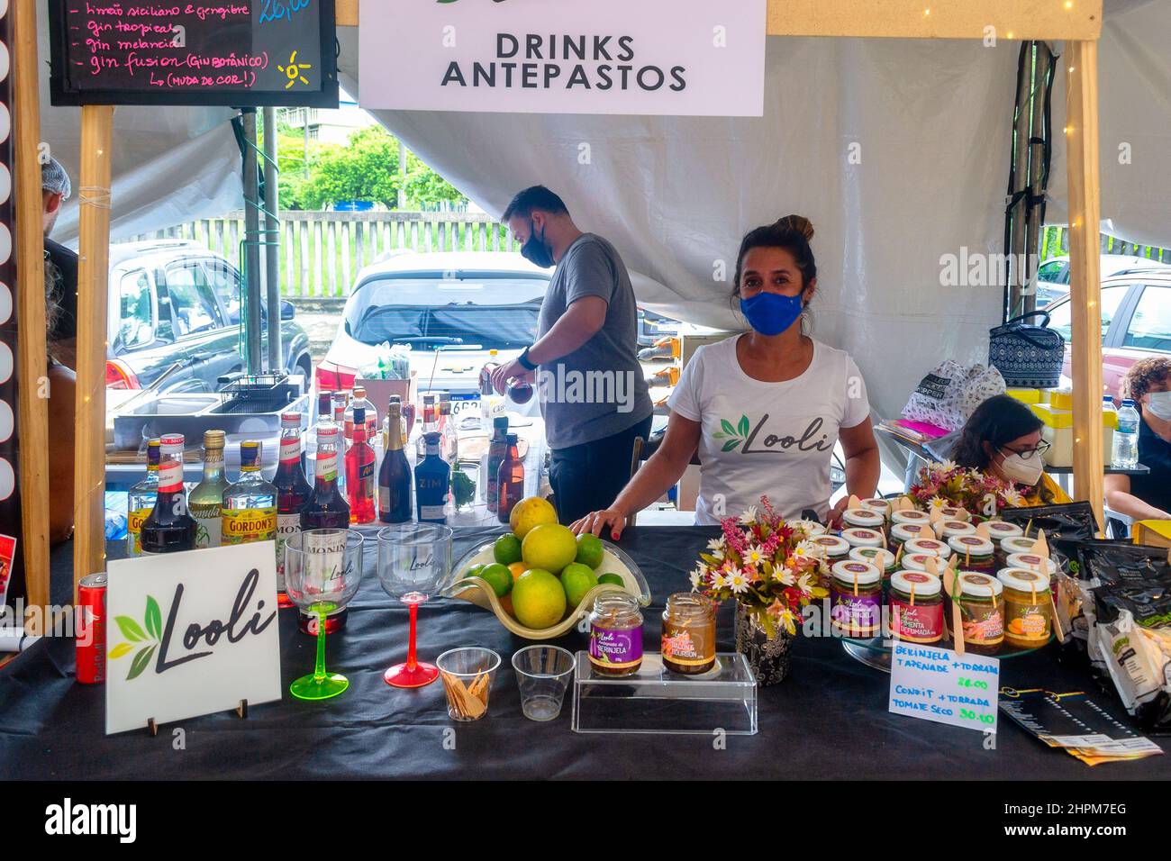Chiosco di Looly specializzato in bevande e cibi Antipasto visto nella tradizionale fiera del Cinema Reserva Cultural Nitreói. L'evento mostra cul Foto Stock