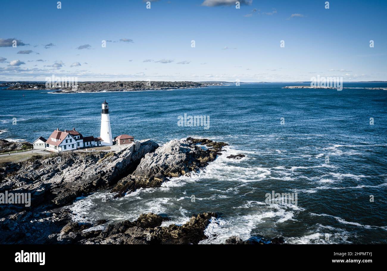 Vista aerea della storica Portland Head Light a Cape Elizabeth, Maine Foto Stock