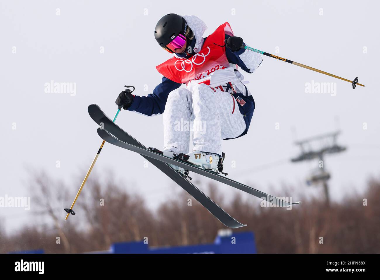 Brita Sigourney (USA), 17 FEBBRAIO 2022 - Sci Freestyle : Qualifiche Malfpipe di Sci Donna durante i Giochi Olimpici invernali di Pechino 2022 a Gen Foto Stock