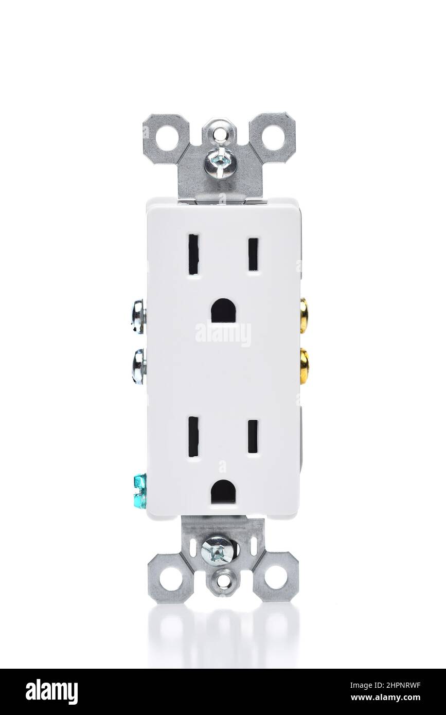 Presa elettrica di ricambio isolata su bianco. Foto Stock