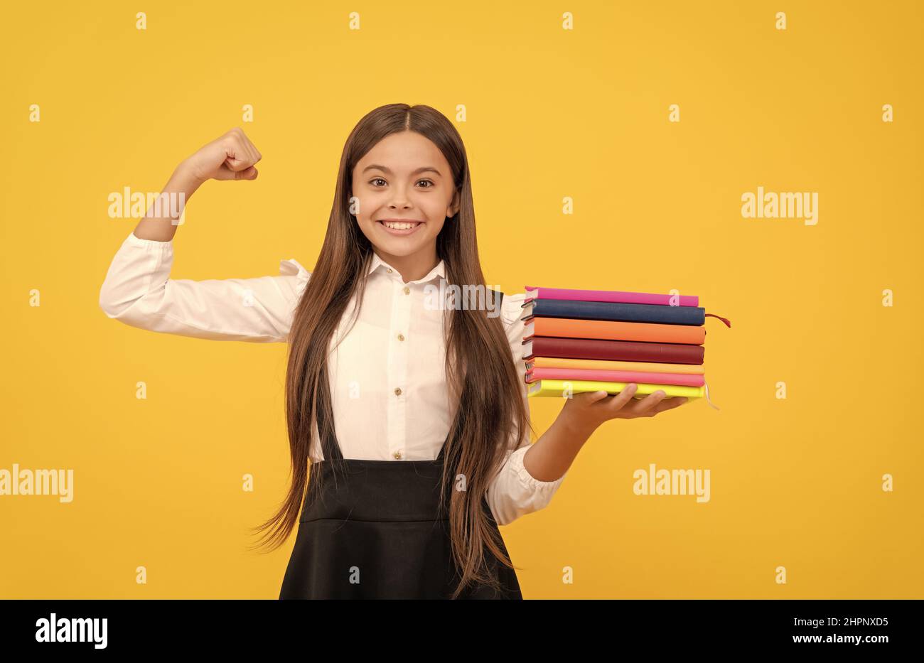 letteratura educativa per bambini. bambino intellettuale di successo. superare gli esami perfettamente. Foto Stock