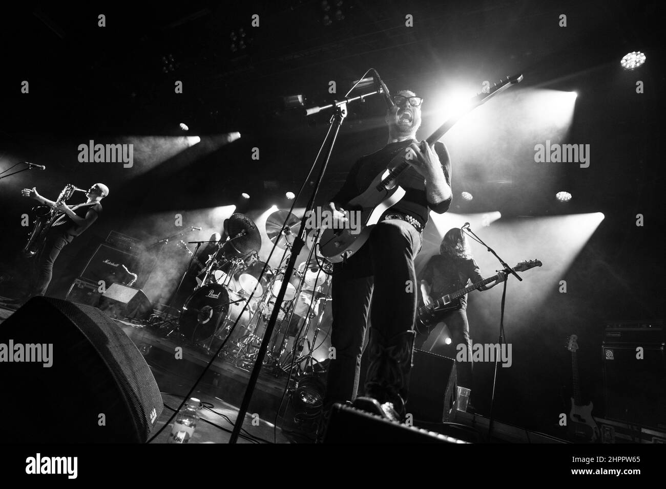 Bergen, Norvegia. 19th, Ferbricario 2022. La band norvegese di rock pesante Spidergawd suona un concerto dal vivo presso la USF Verftet di Bergen. Qui cantante, cantautore e musicista per Borten è visto dal vivo sul palco. (Photo credit: Gonzales Photo - Jarle H. Moe). Foto Stock