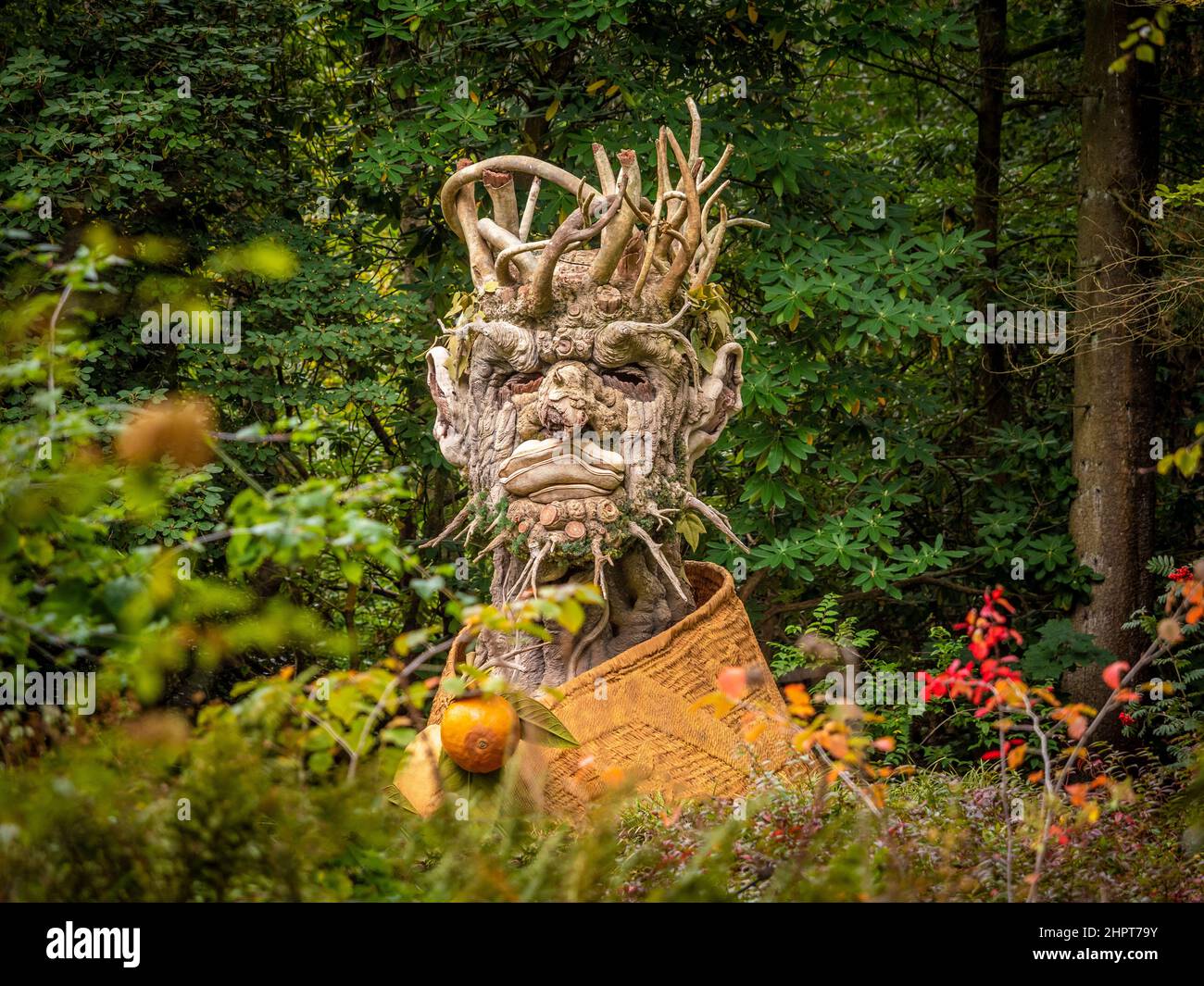 Inverno: Scultura in grande scala, parte delle quattro stagioni di Philip Haas, ispirata ai dipinti di Giuseppe Arcimboldo. Foto Stock