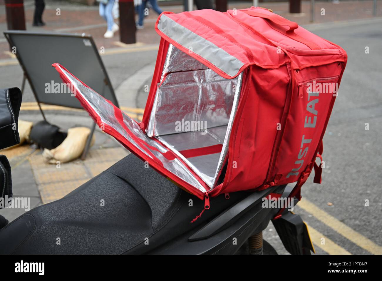 Basta mangiare vuoto aperto pronto Foto Stock