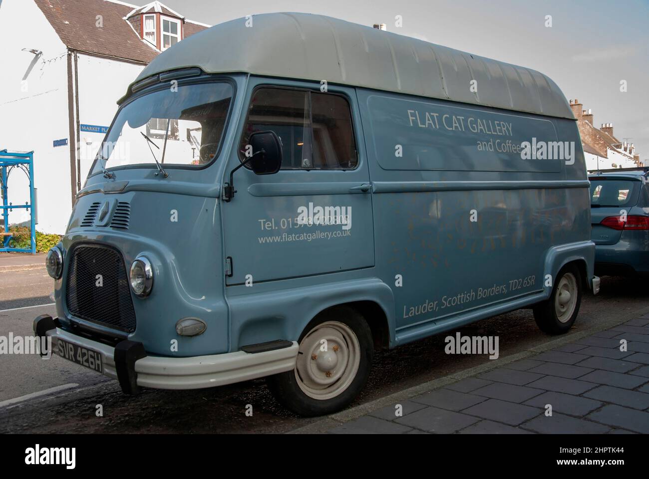 1969 modello azzurro francese Renault Estafette 1000 mercato dei veicoli commerciali Lauder Scottish Borders Scozia Regno Unito anteriore sinistro vicino Foto Stock