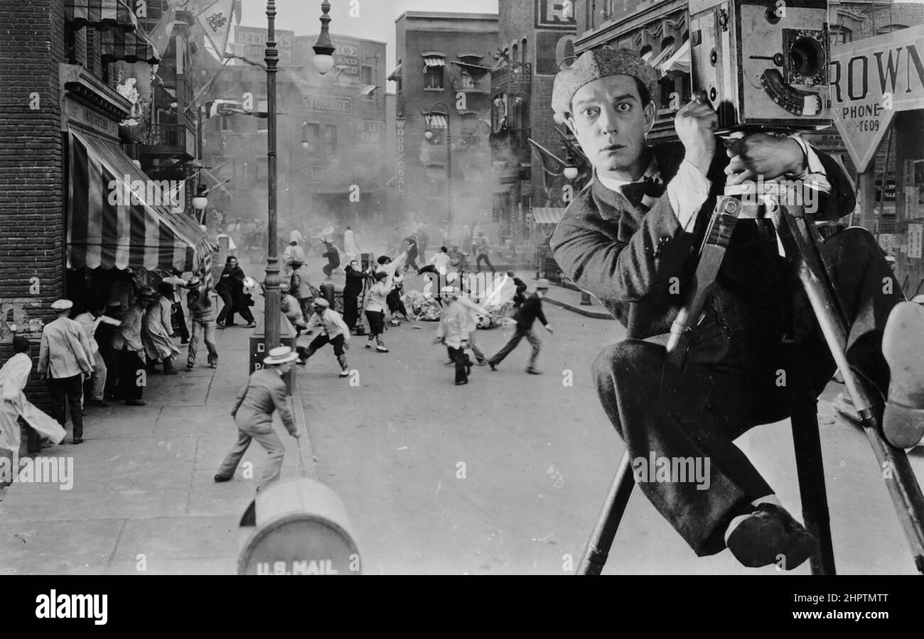 IL MGM MGM MGM 1928 MOMERAMAN film muto con Buster Keaton Foto Stock