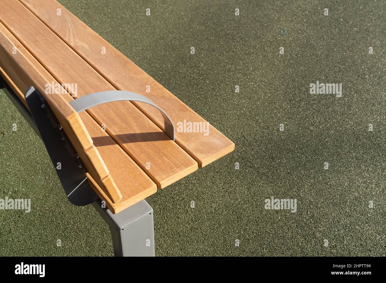 Nuova panchina, area pubblica Foto Stock