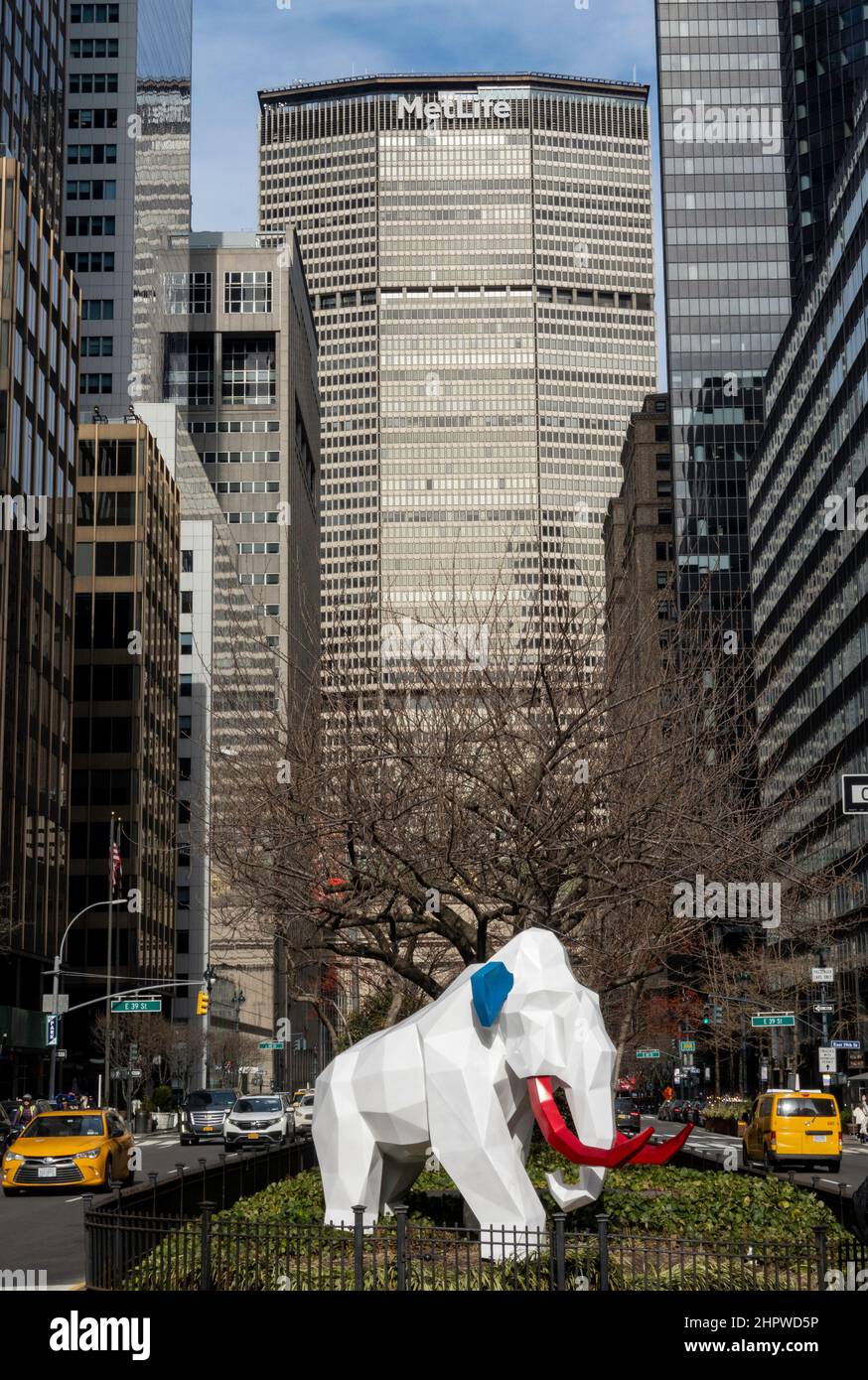 L'installazione di Idriss B di creature animali bizzarre sono in mostra a Murray Hill fino al 2023 febbraio, New York City, USA Foto Stock