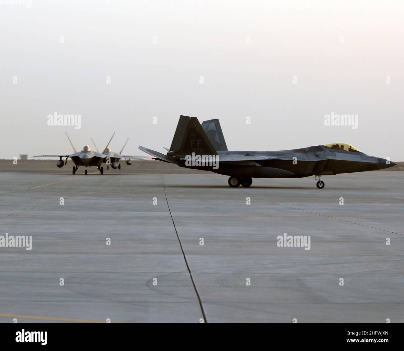 Valuta Degli Emirati Arabi Uniti Immagine Stock - Immagine Di Moneta - Foto 2