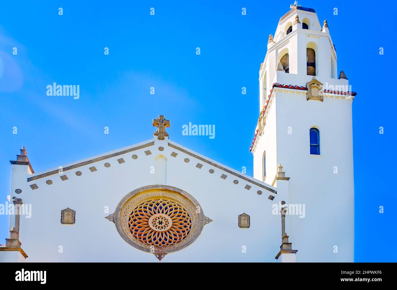 La chiesa cattolica di Santa Maria è raffigurata in Lafayette Street, 21 febbraio 2022, a Mobile, Alabama. La chiesa fu costruita nel 1926. Foto Stock