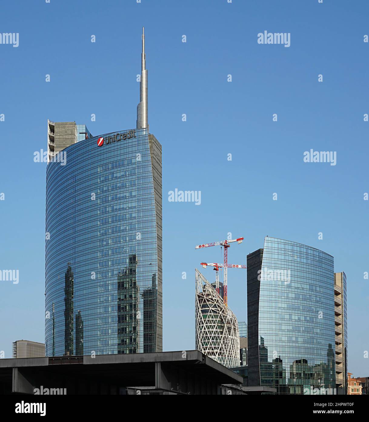 Alto edificio Torre UniCredit, Nido Verticale, Vertical Nest in costruzione, porta Nuova, Milano, Lombardia, Italia Foto Stock