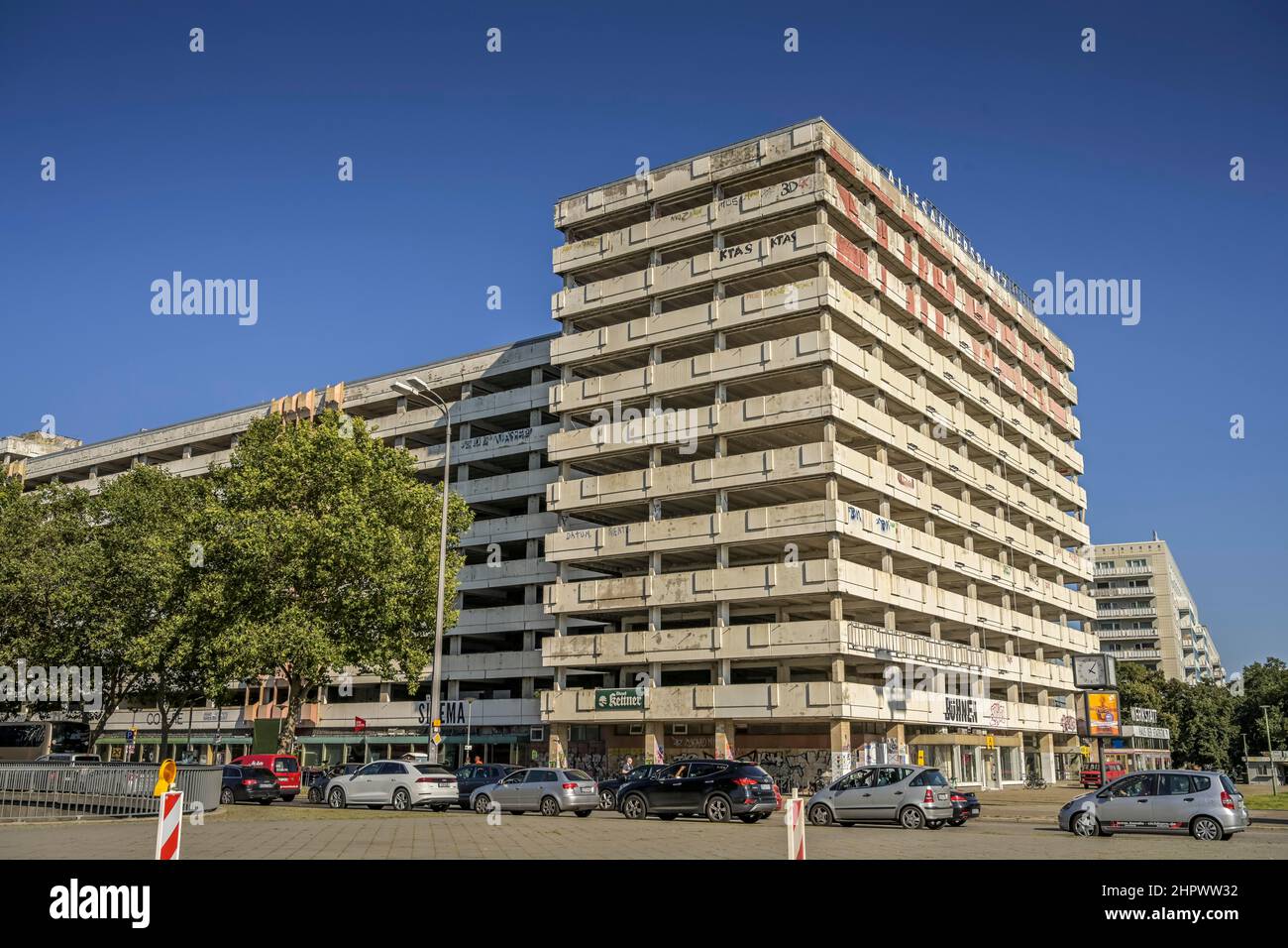 House of Statistics, otto-Braun-Strasse, Karl-Marx-Allee, Mitte, Berlino, Germania Foto Stock