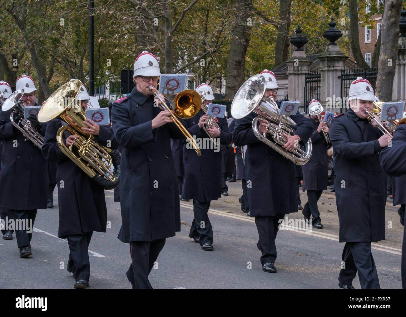 La Household Soldates Band, dell'Esercito della salvezza, suonando strumenti musicali in ottone al Lord Mayor's Show 2021 Victoria Embankment, Londra. Foto Stock