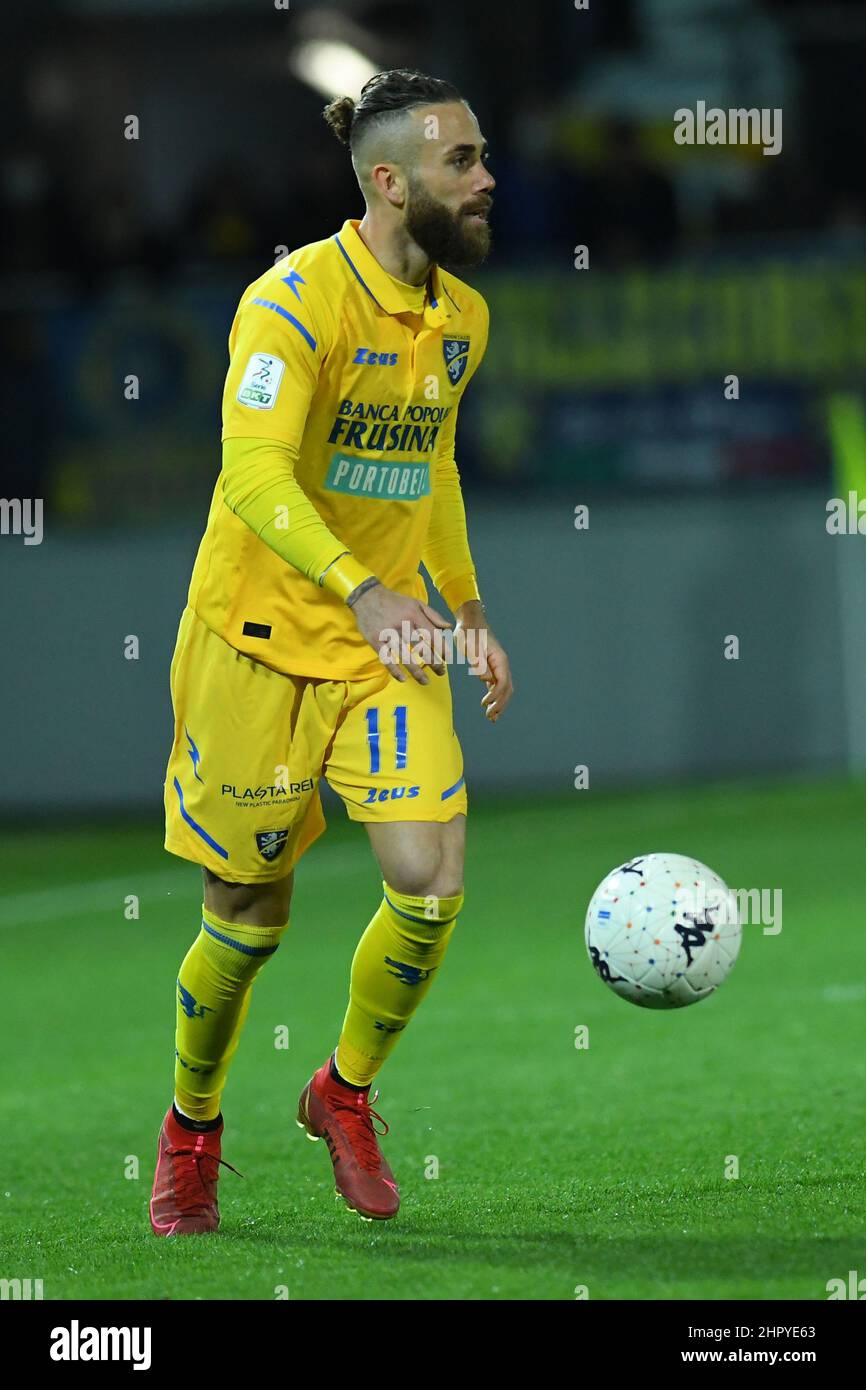 Frosinone, Italia. 23rd Feb 2022. Francesco Zampano di Frosinone durante il calcio Serie B Match, allo Stadio Benito Stirpe, Frosinone contro Reggina il 23 febbraio 2022 a Frosinone, Italia. (Foto di AllShotLive/Sipa USA) Credit: Sipa USA/Alamy Live News Foto Stock