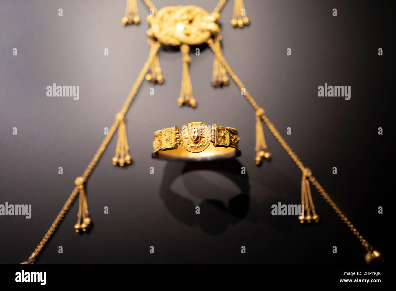 Gioielli in oro greco antico. Museo Archeologico di Istanbul. Foto Stock