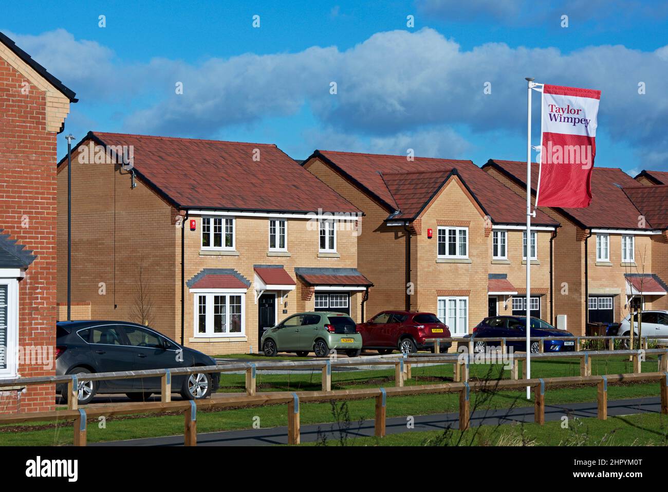 Case costruite da Taylor Wimpey a Whitacres, un nuovo sviluppo housaing a Hambleton, North Yorkshire, Inghilterra Regno Unito Foto Stock