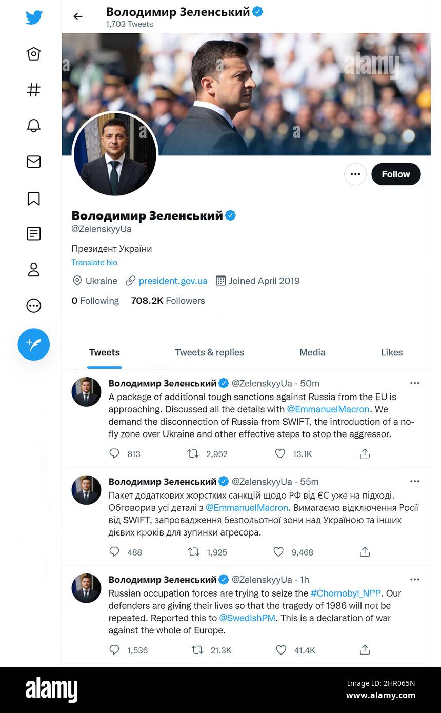 Pagina Twitter del presidente ucraino Volodymyr Zelenskyy che annuncia il prossimo pacchetto di sanzioni UE contro la Russia credito: Phil Robinson/Alamy Live News Foto Stock