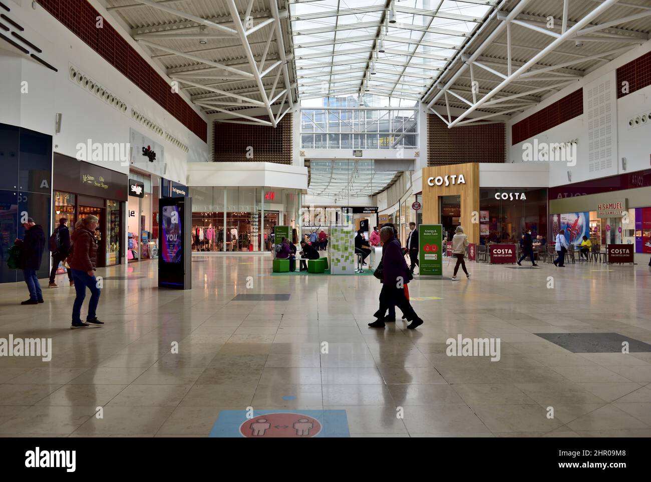 All'interno del Festival Place Basingstoke, Hampshire, centro commerciale del Regno Unito Foto Stock