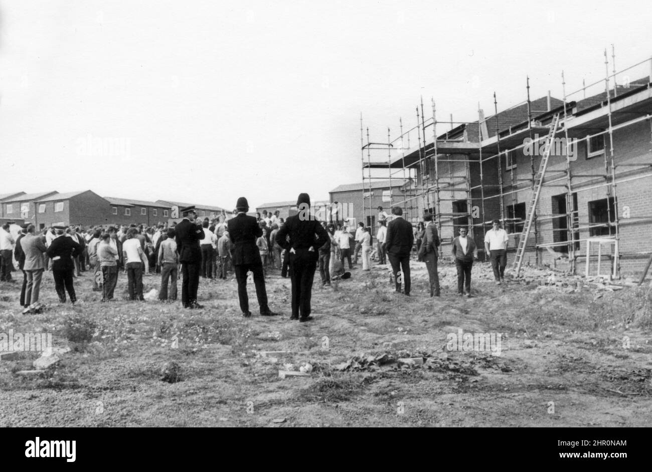 Lavoratori edili battenti picchetti sul sito di costruzione Brookside edilizia abitativa 6 settembre 1972. Union of Construction, Alleed Trades e Technicians i membri UCATT hanno picked cantieri a Shrewsbury e Telford che hanno portato alla causa di corte sono stati Ricky Tomlinson e Des Warren sono stati imprigionati per cospirazione. Le loro condanne sono state ribaltate dalla corte d'appello nel 2021. Foto Stock