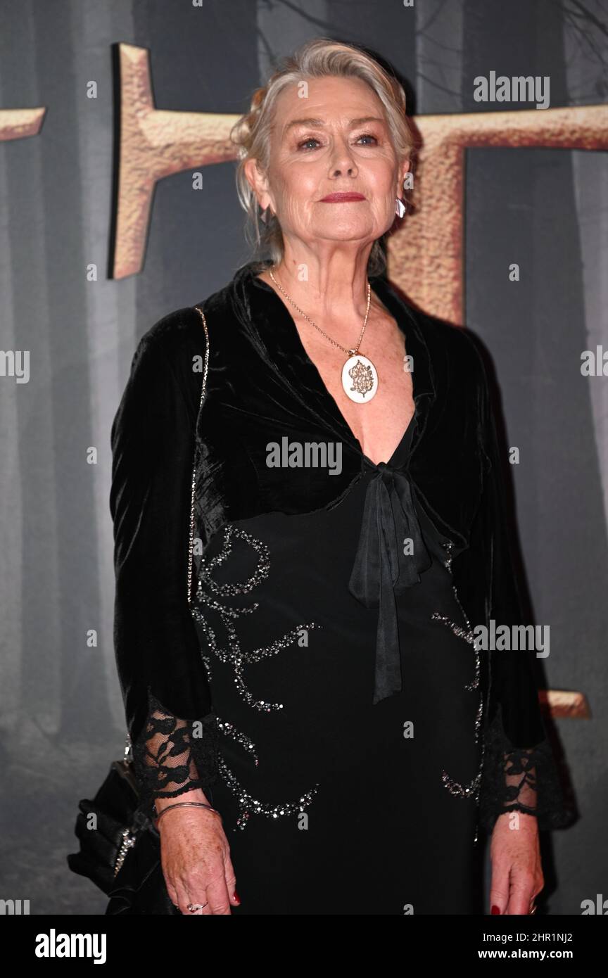 Sarah Collier si esibì alla mostra di costumi "Outlander" Season Six Premiere al Royal Albert Hall di Londra UK il 24th 2022 febbraio. Foto Stock